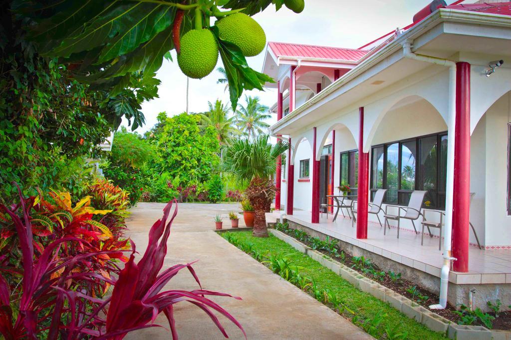 Tonga Holiday Villa นูคูอาโลฟา ภายนอก รูปภาพ