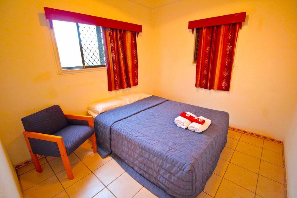 Tonga Holiday Villa นูคูอาโลฟา ภายนอก รูปภาพ