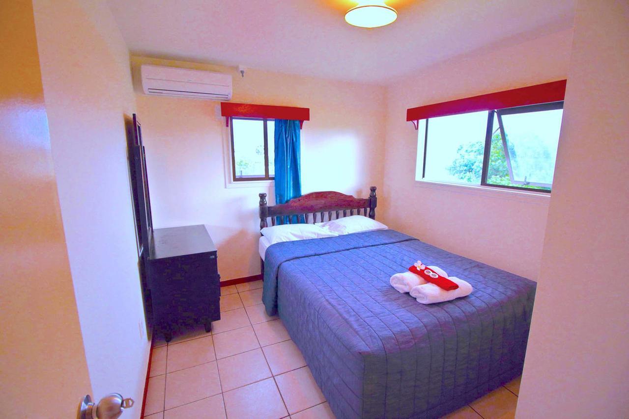 Tonga Holiday Villa นูคูอาโลฟา ภายนอก รูปภาพ